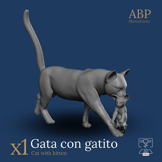 Gata con Gatito