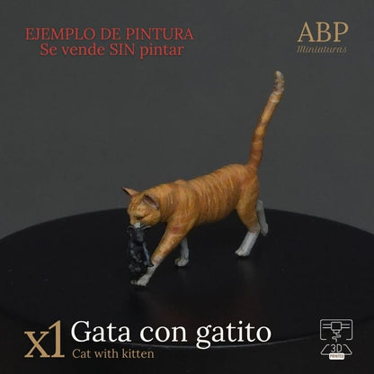 Gata con Gatito